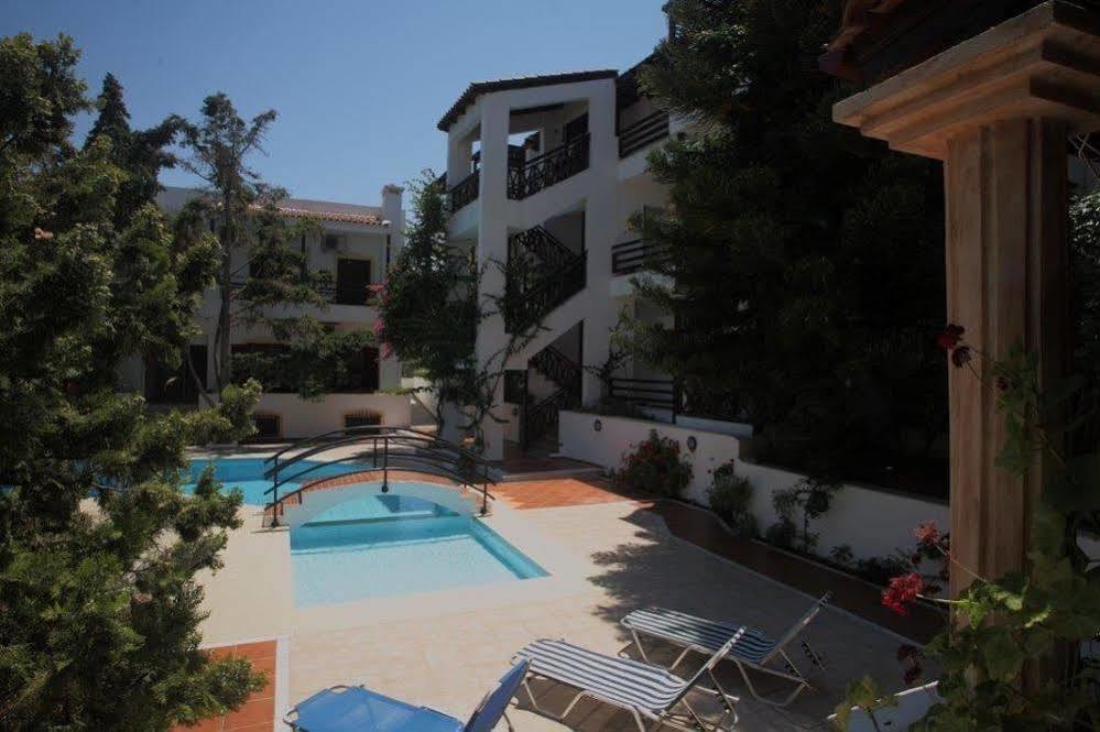 Rena Apartments Gúvesz Kültér fotó