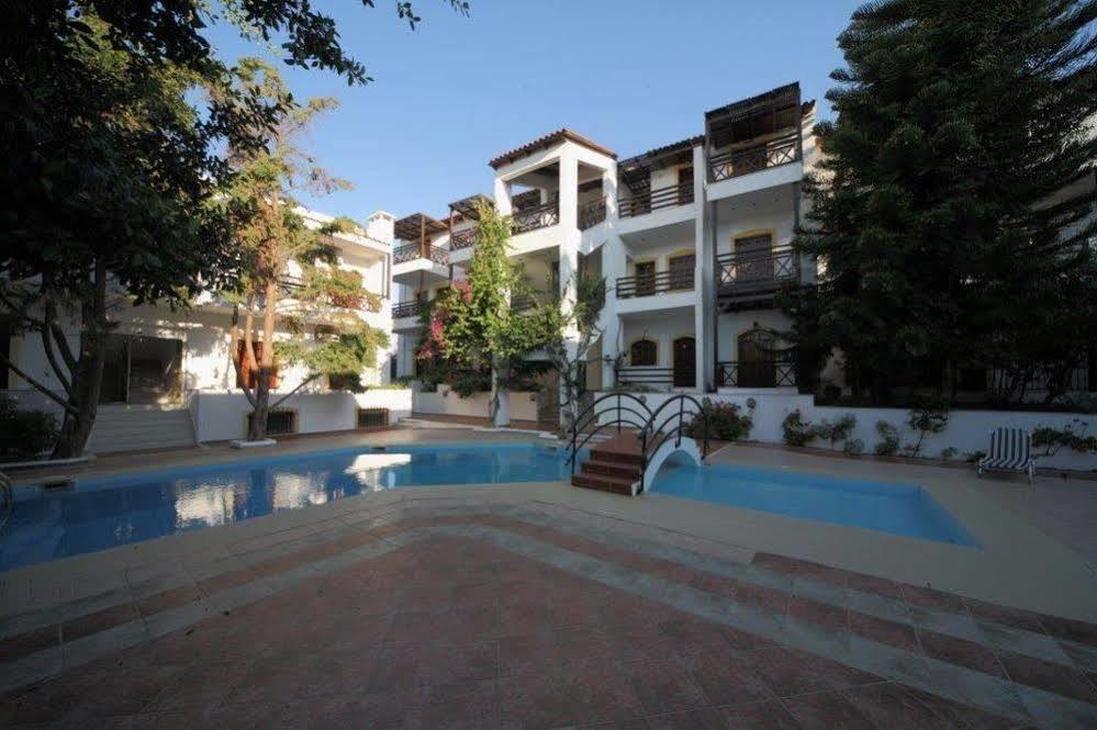 Rena Apartments Gúvesz Kültér fotó