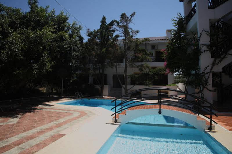 Rena Apartments Gúvesz Kültér fotó